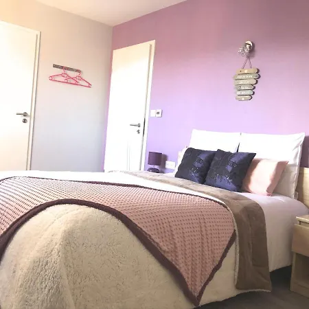 L'escale De La Tour Dom wakacyjny